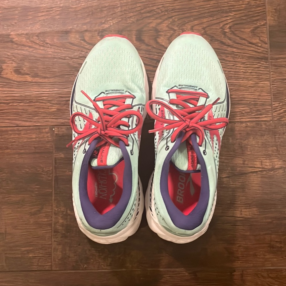Brooks Adrenaline 21 worn only a couple of times